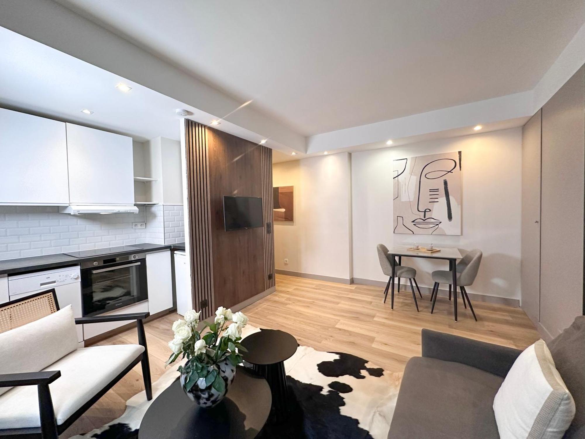 1628 Beautiful Loft In Champs-Elysees Lägenhet Paris Exteriör bild